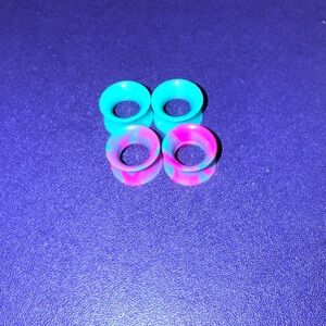 Vibrant Multicolor unisex tunnels/gauges size 00